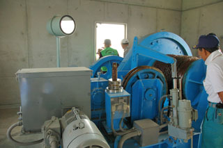 前川水門機械室の画像
